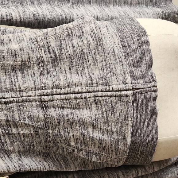 PINK VC Gray Hoodie - Size Medium - Picture 4 of 13